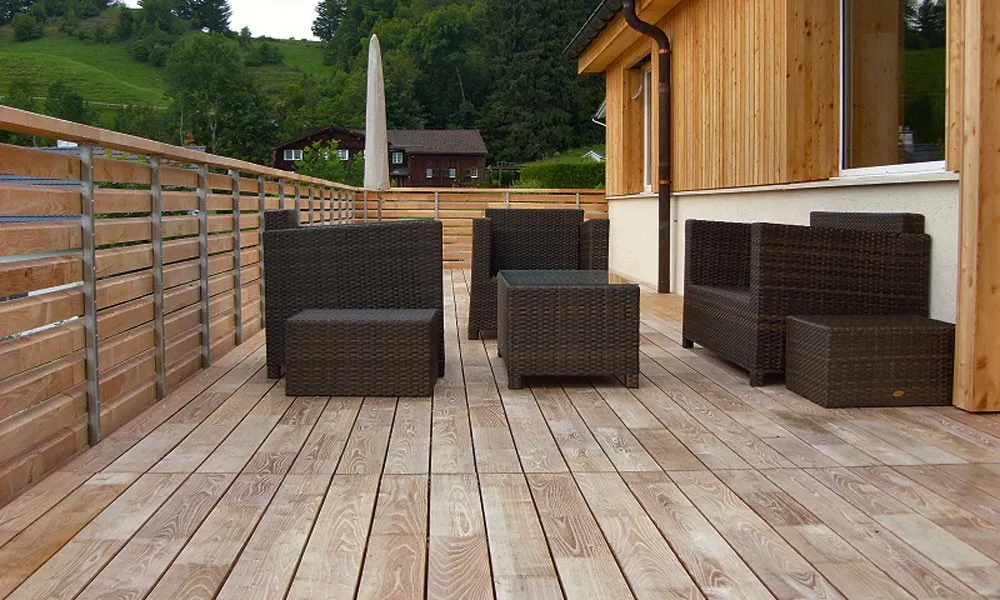 Robinie Terrassendiele TSK 23x118x4000 bombiert